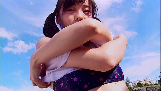 手塚せいあ水着グラビアDVD「Say-Ya!!」