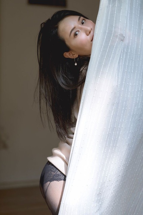 元AKB48鈴木まりや1st写真集『Merenda』