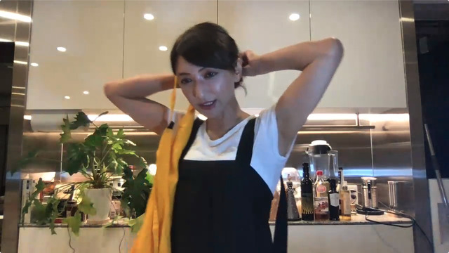 望月理恵透けブラライブ配信