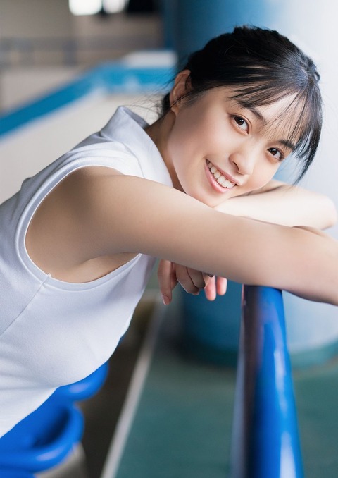 村島未悠Fカップ水着グラビア