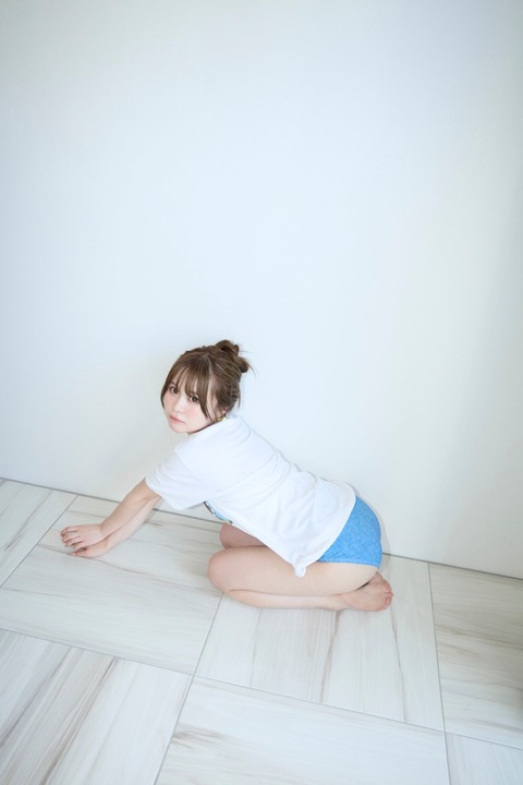さくら1st写真集の先行カット