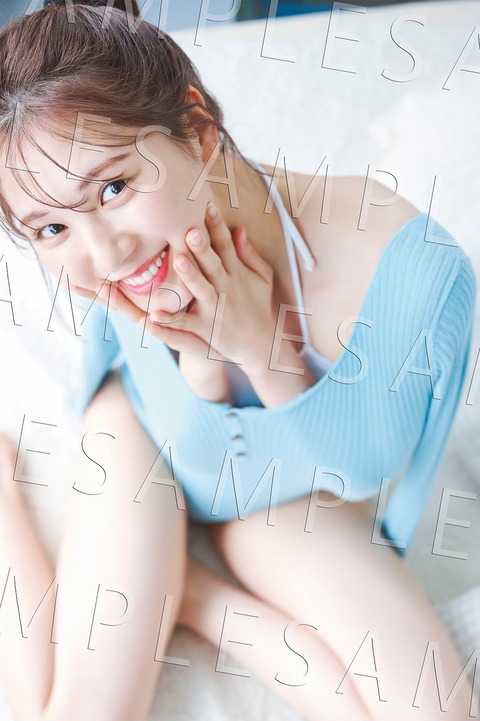 SKE48菅原茉椰1st写真集「シャッターチャンス」