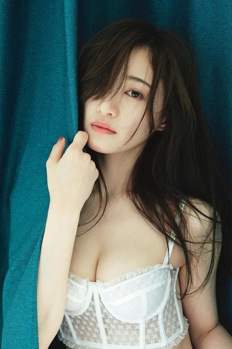 中田花奈 2nd写真集 掻き立てる4
