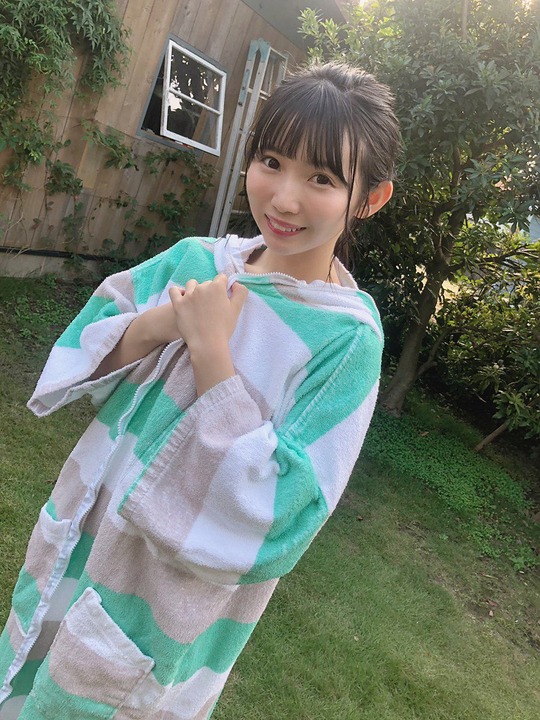 雪村花鈴ヤングガンガン水着グラビア