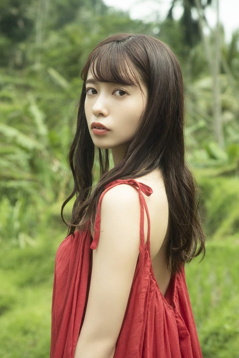 乃木坂46 斉藤優里写真集「7秒のしあわせ」