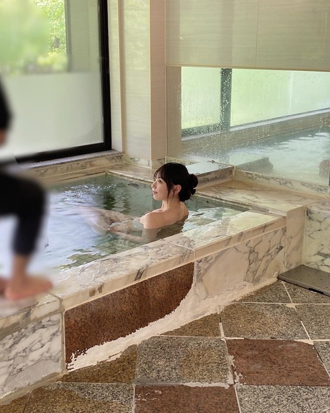 AKB48大盛真歩BLT水着グラビア