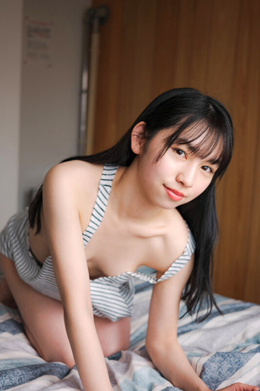 早川真由イメージDVD「18才の小夜曲(セレナーデ)」ジャケ写