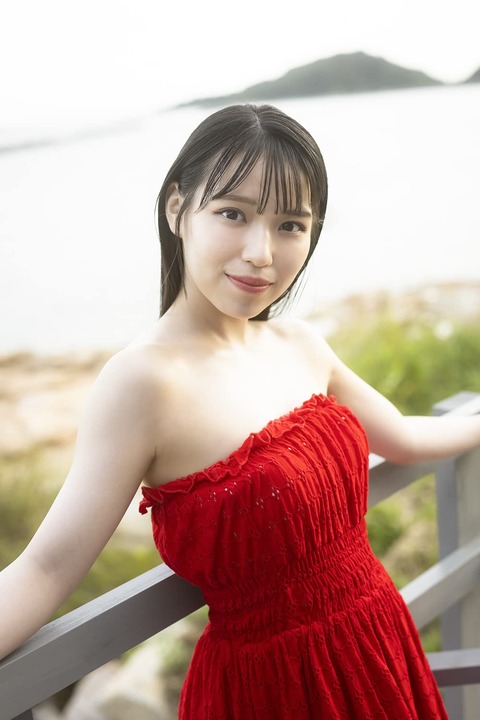 STU48岩田陽菜1st下着写真集「選べないクレヨン」