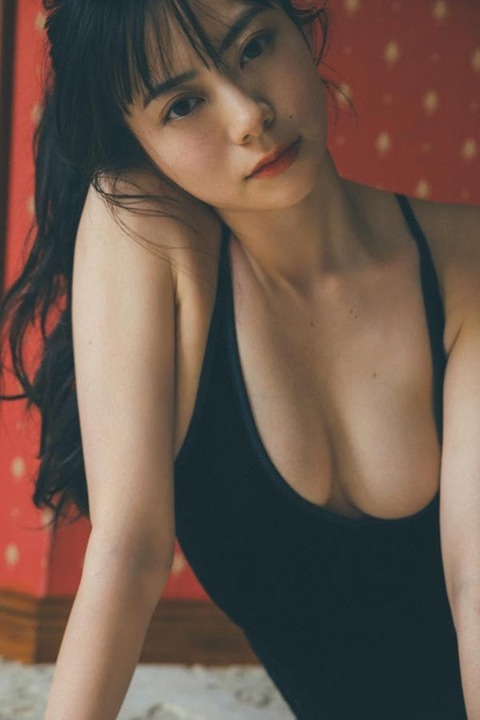 山下リオ写真集 Selenge