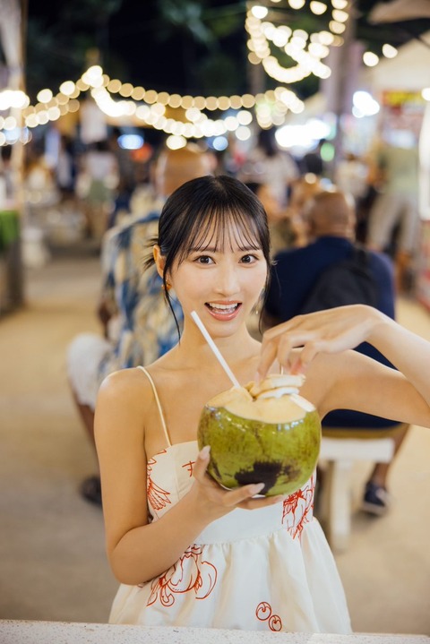 川瀬もえ1st写真集