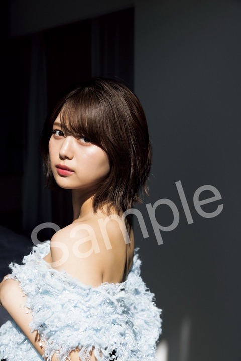 元SKE48北野瑠華1st写真集「触れて、みる?」