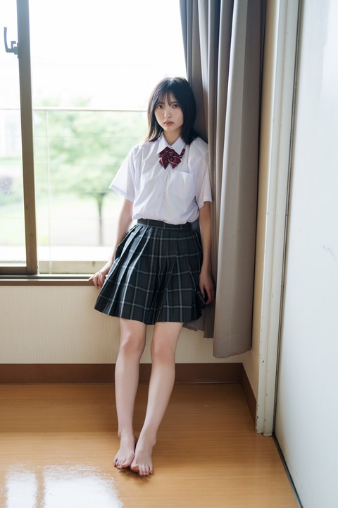 「B.L.T. SUMMER CANDY 2026」制服グラビア