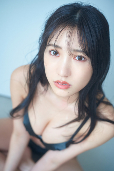 元NMB48横野すみれFLASHランジェリーグラビア