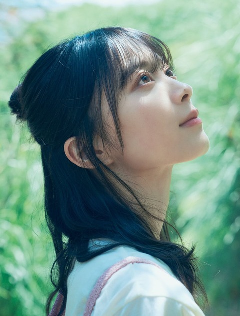 櫻坂46森田ひかる「週刊少年マガジン」グラビア