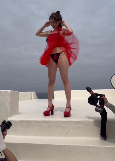 白川愛梨 週刊プレイボーイ Jカップ水着グラビア