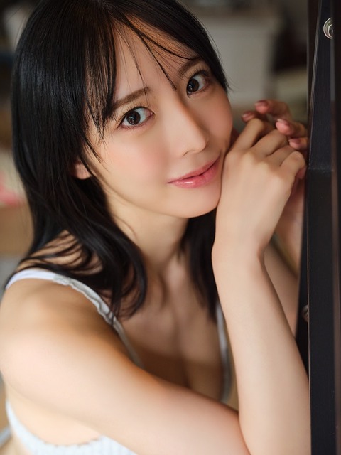 七海りお「グラビアザテレビジョン」水着グラビア