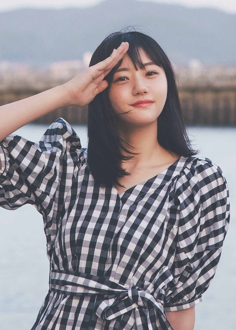 STU48瀧野由美子1st水着写真集『君のことをまだよく知らない』