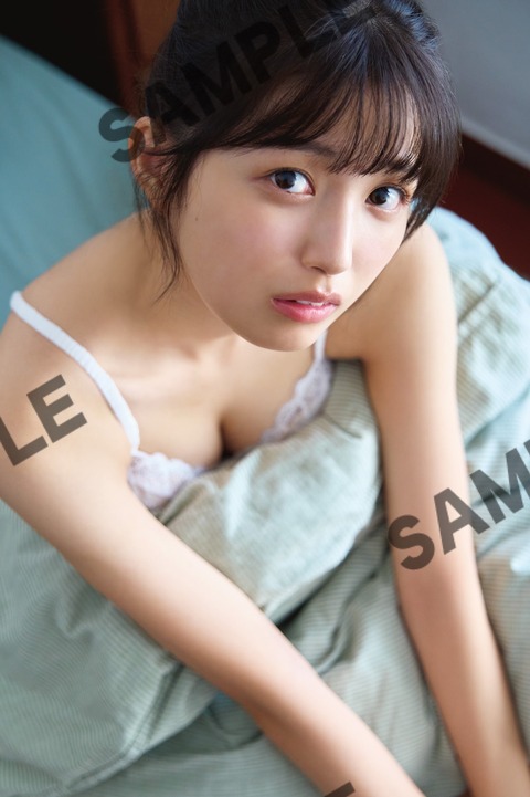 乃木坂46五百城茉央1st写真集「未来の作り方」ランジェリーポストカード