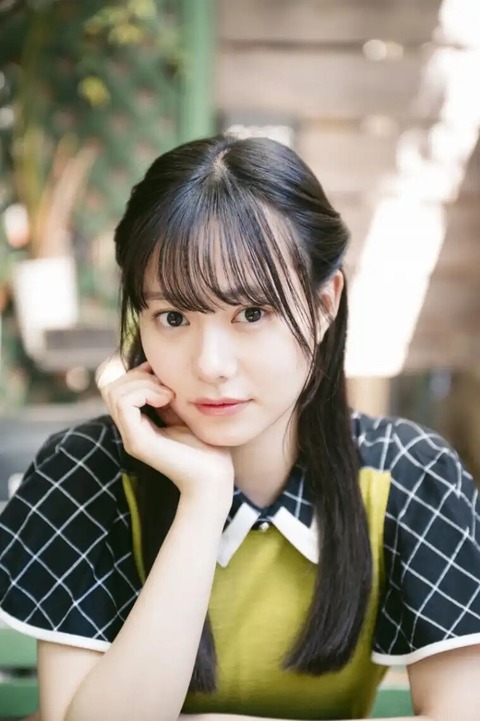 エビ中・仲村悠菜「週刊少年サンデー」グラビア (4)