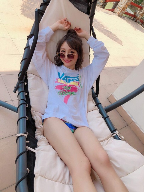 伊藤愛真水着写真集