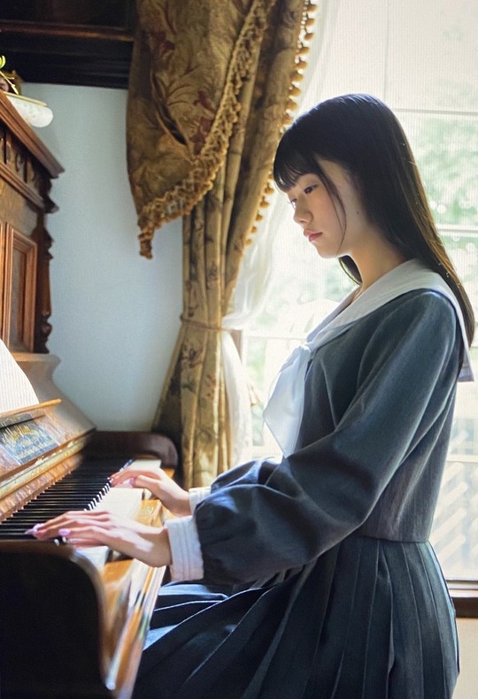 AKB48千葉恵里UTBグラビアオフショット