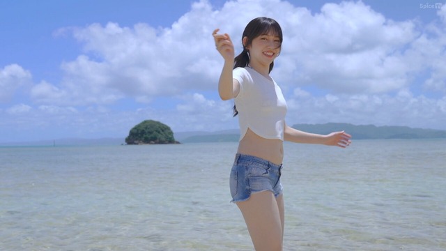 早川真由イメージDVD「Sweet ＆ Clear」 (20)