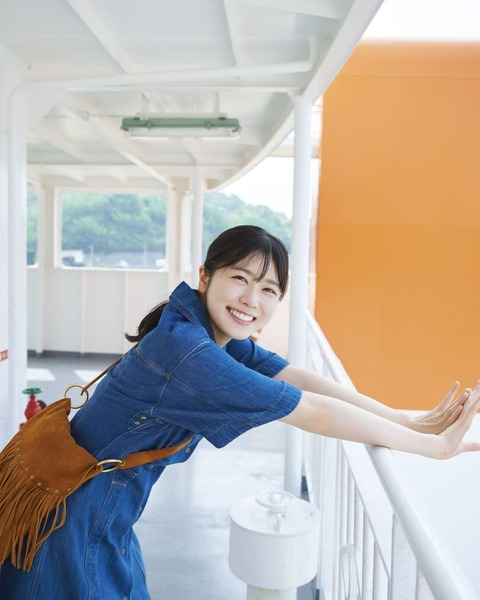日向坂46丹生明里1st写真集