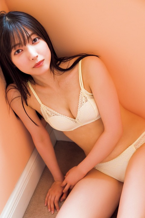 櫻坂46大園玲1st写真集「半分光、半分影」ランジェリーカット
