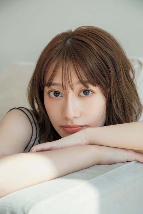 桜井玲香FLASHグラビア