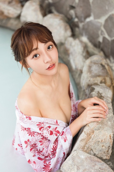 人気no.1台湾チアガールのリン・シャン 日本版1st写真集