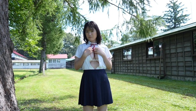 Gカップ介護職員 紫月ななイメージDVD「ミルキー・グラマー」 (35)