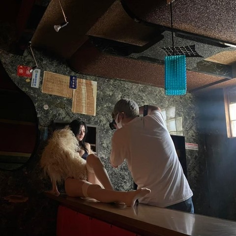 吉田あかり1st水着写真集『青い果実』