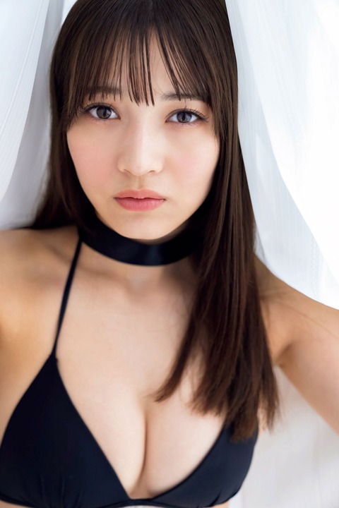 黒嵜菜々子FLASHグラビア