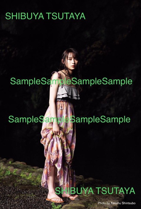 乃木坂46鈴木絢音1st写真集「光の角度」
