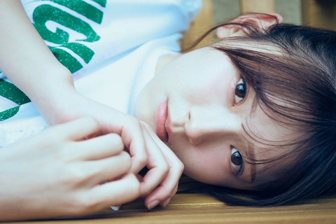 【画像】大人気の17歳!!乃木坂46森平麗心、超大手マンガ誌の表紙に登場!!グラビアが可愛すぎてヤバイ!! 【画像】大人気の17歳!!乃木坂46森平麗心、超大手マンガ誌の表紙に登場!!グラビアが可愛すぎてヤバイ!!