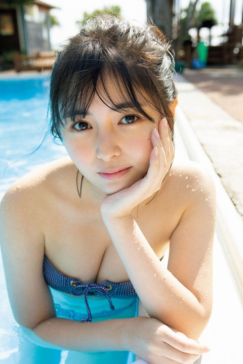 頓知気さきな1st水着写真集 『ときめきヒロイン』