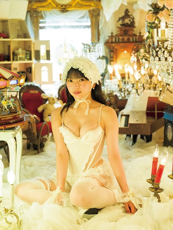 姫野ひなのENTAME36℃水着グラビア