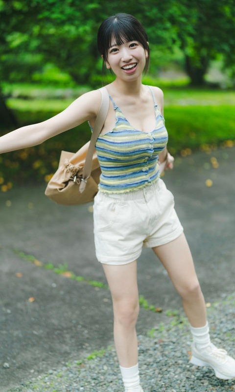 小柴あいり「週刊プレイボーイ」水着グラビア