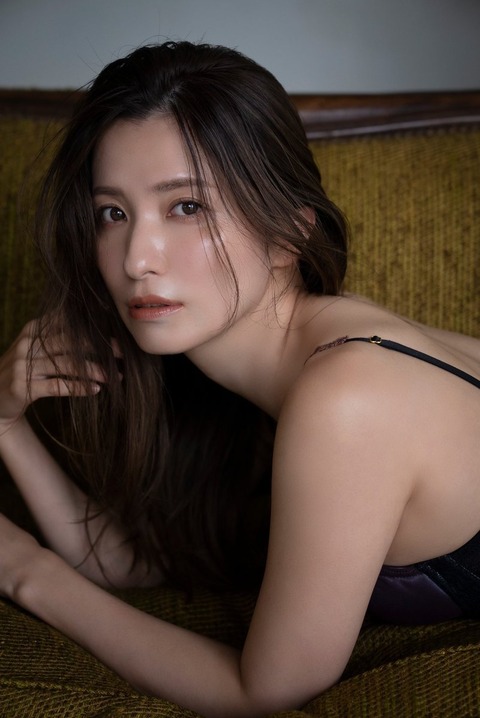 戸田れい(35)週プレ過激グラビア