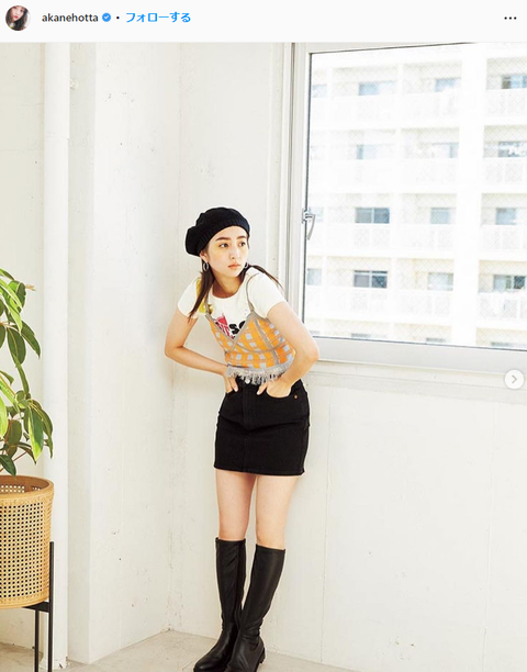 堀田茜インスタSEXYショット