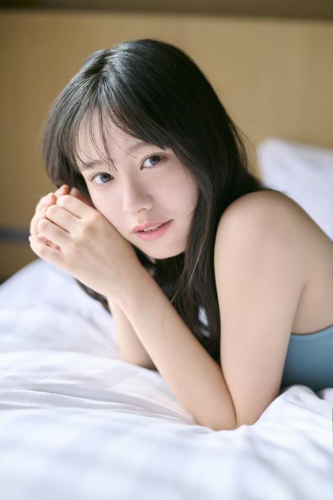 仲村悠菜1st写真集「17。」