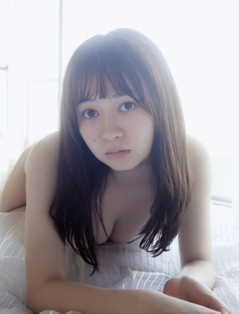SKE48江籠裕奈1st水着写真集『わがままな可愛さ』