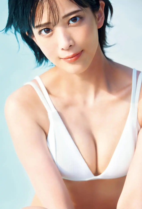 北原沙弥香ヤンジャン水着グラビア