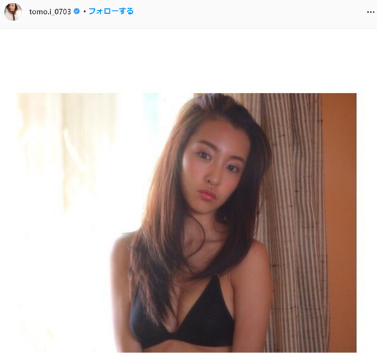 板野友美水着写真集