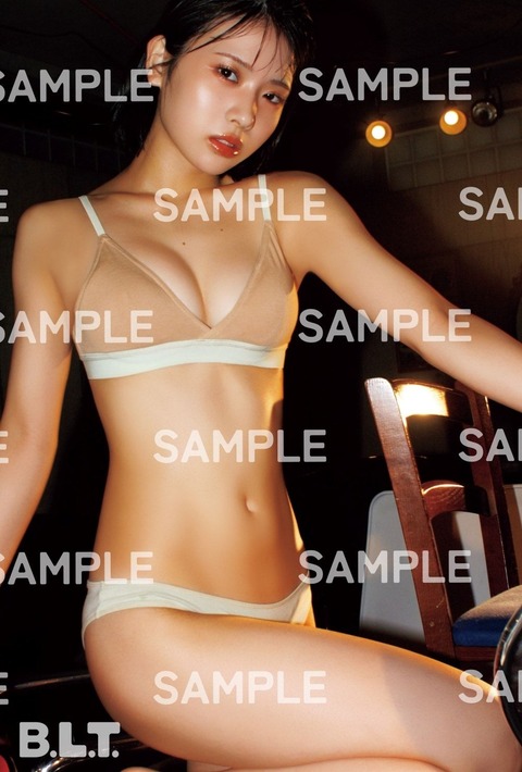 NMB48芳賀礼BLT水着グラビア