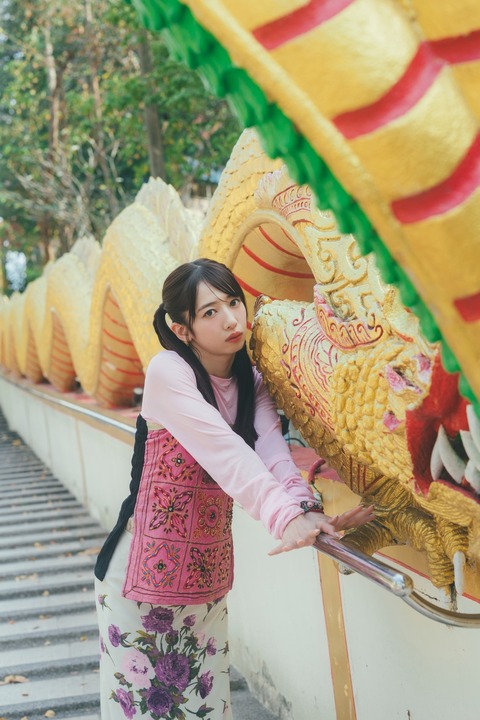 真山りか2nd写真集から初水着カット