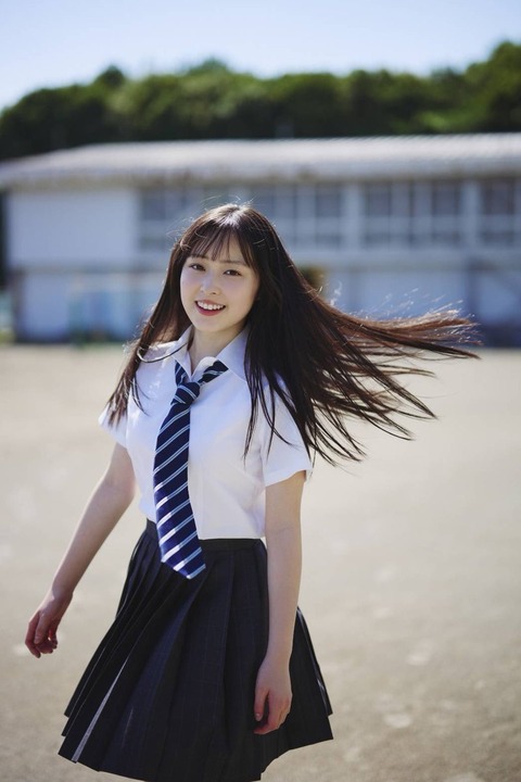 榎本彩乃「週刊プレイボーイ」初グラビア