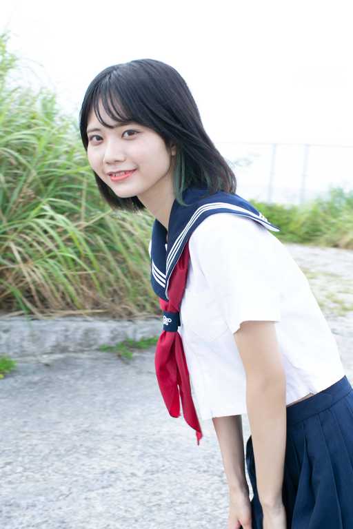 大人気コスプレイヤーさん、下乳＆M字開脚の動画を公開してしまうwwwwwwww細身スレンダー界最高の美女・かれしちゃん、えちえちムービーが大 ...