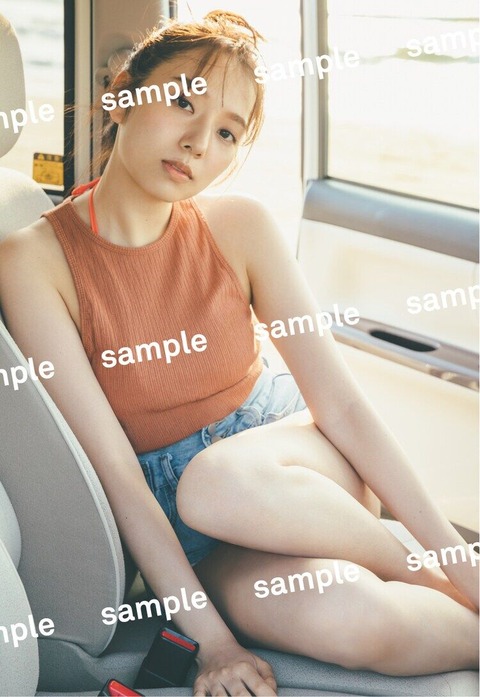 乃木坂46新内眞衣の卒業記念写真集「夜が明けたら」
