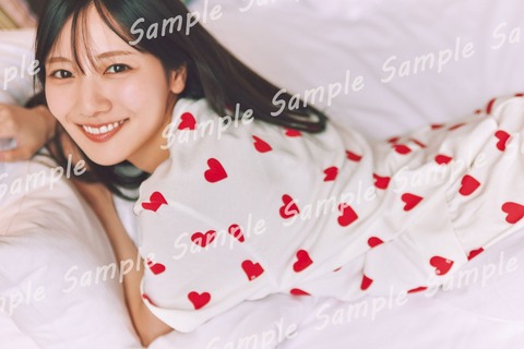 日向坂46河田陽菜2nd写真集「テイクオフ」特典絵柄